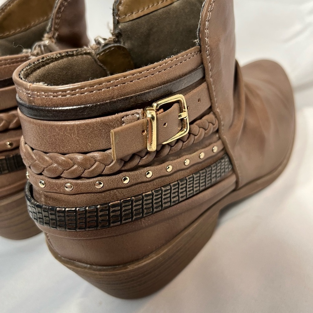 SO Brown Heeled Booties - Picture 6 of 11